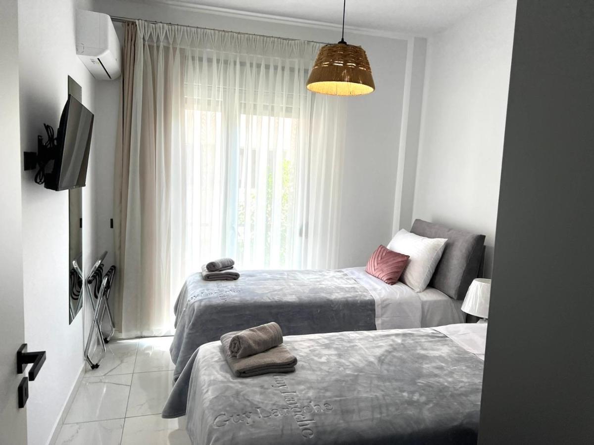 Athens White Apartments ภายนอก รูปภาพ
